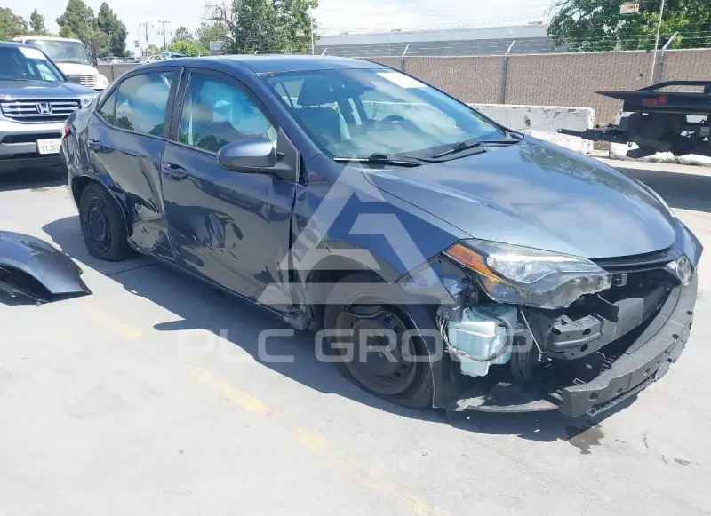 2017 Toyota COROLLA фото