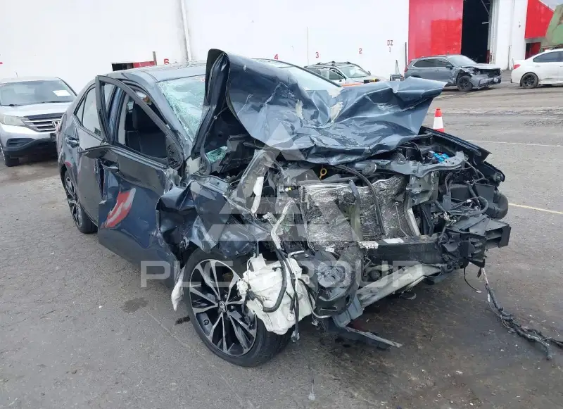 2017 Toyota COROLLA фото