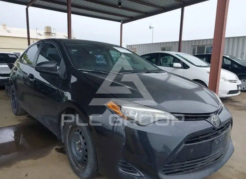 2017 Toyota COROLLA фото