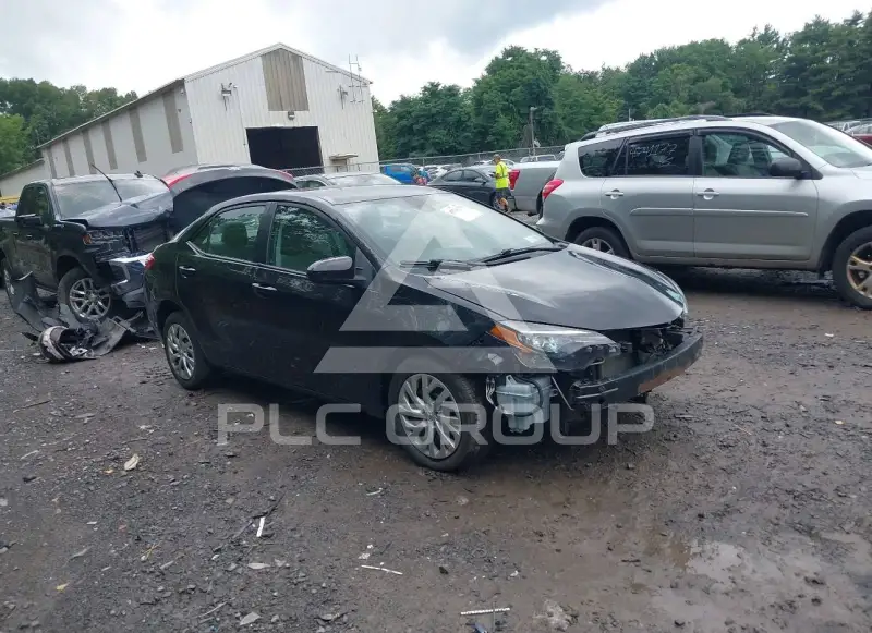 2017 Toyota COROLLA фото