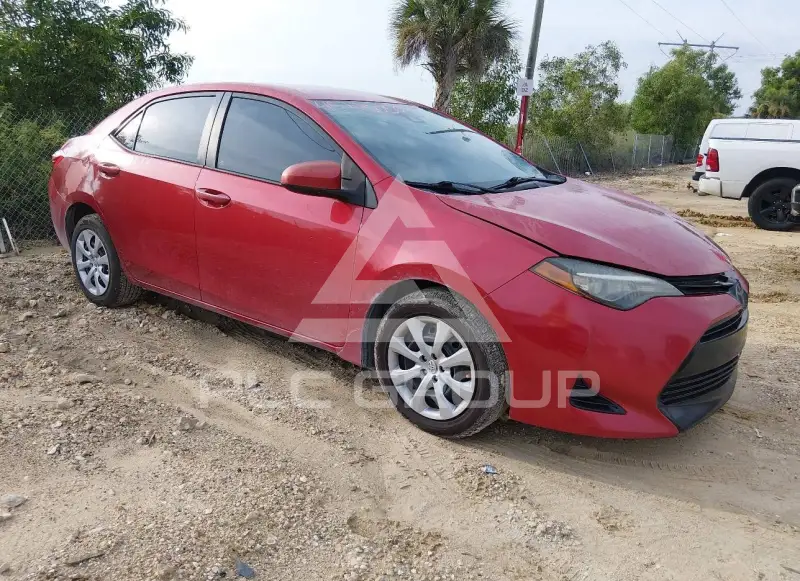 2017 Toyota COROLLA фото