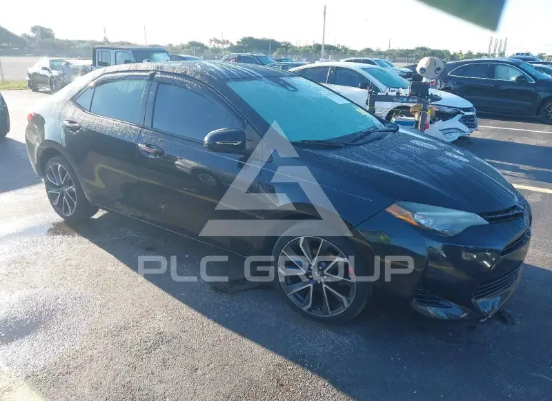 2017 Toyota COROLLA фото