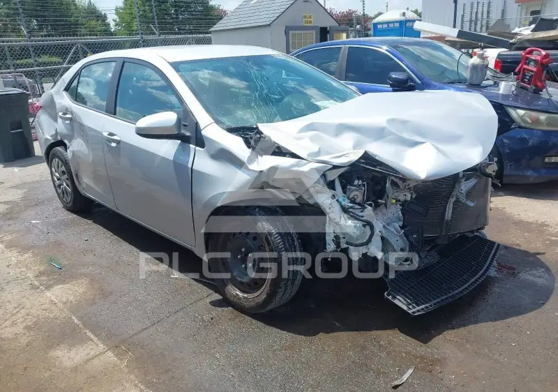 2017 Toyota COROLLA фото