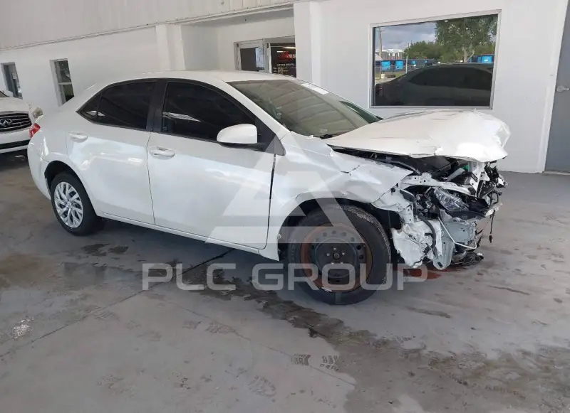 2017 Toyota COROLLA фото