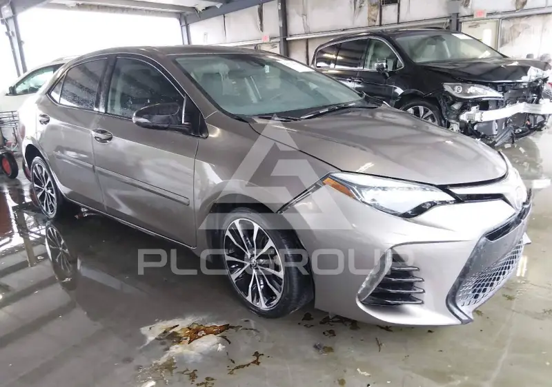 2017 Toyota COROLLA фото