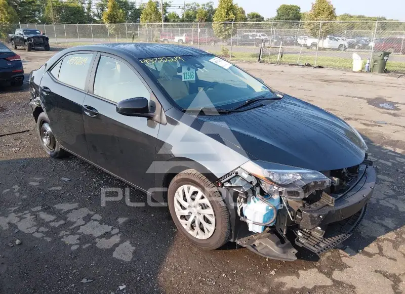 2017 Toyota COROLLA фото
