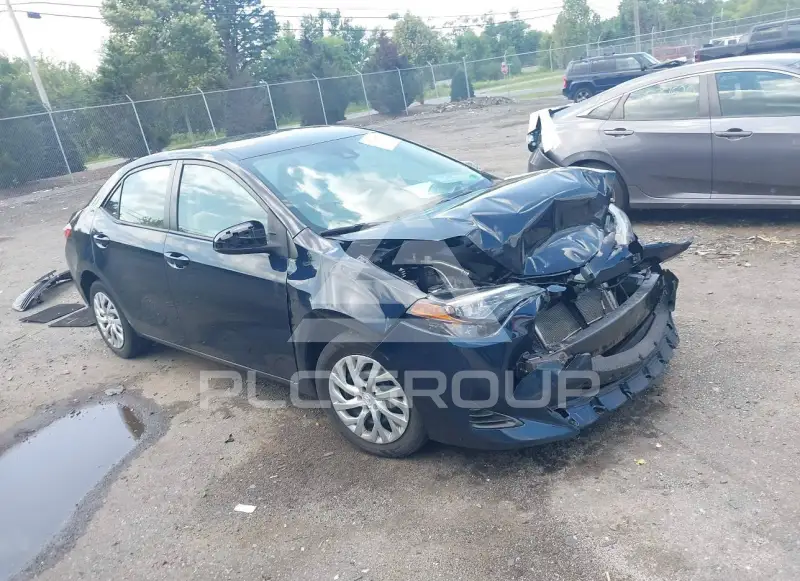 2017 Toyota COROLLA фото
