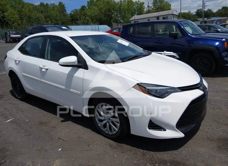 2017 Toyota COROLLA фото