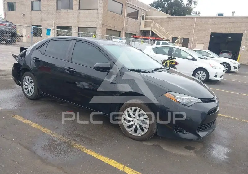 2017 Toyota COROLLA фото