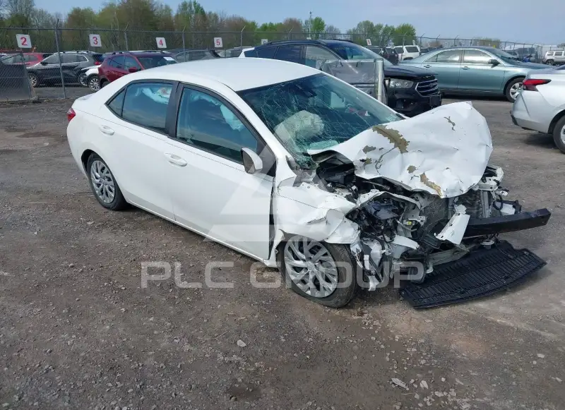 2017 Toyota COROLLA фото