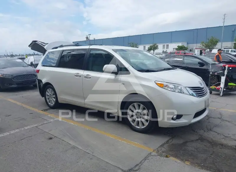 2017 Toyota SIENNA фото