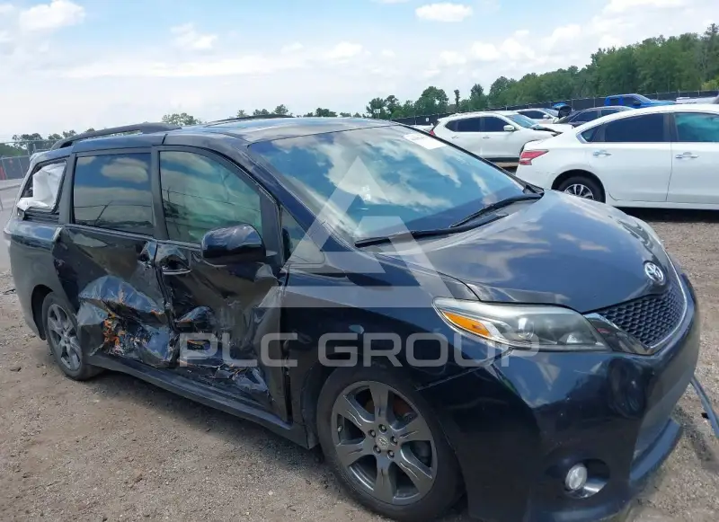 2017 Toyota SIENNA photo
