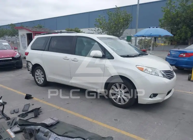 2017 Toyota SIENNA фото