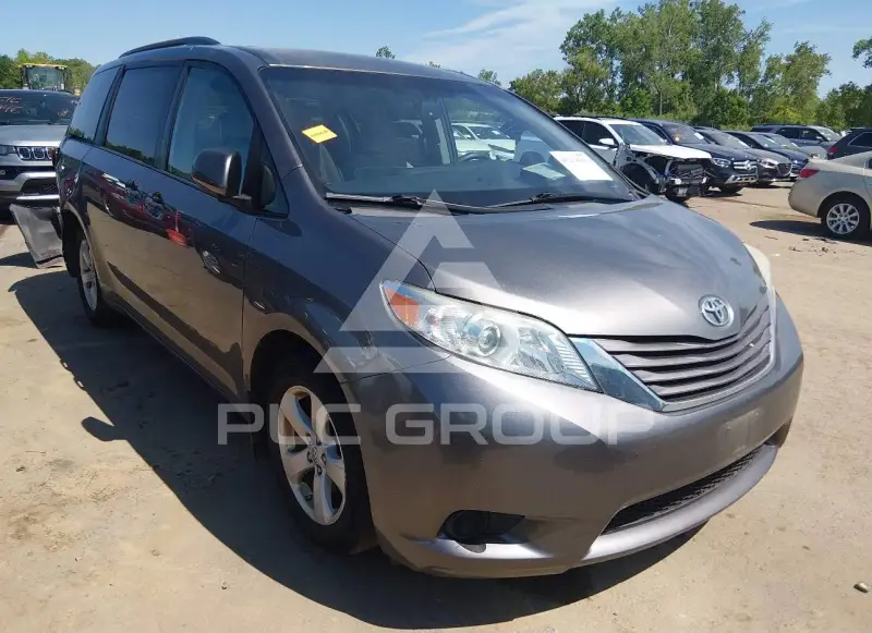 2017 Toyota SIENNA фото