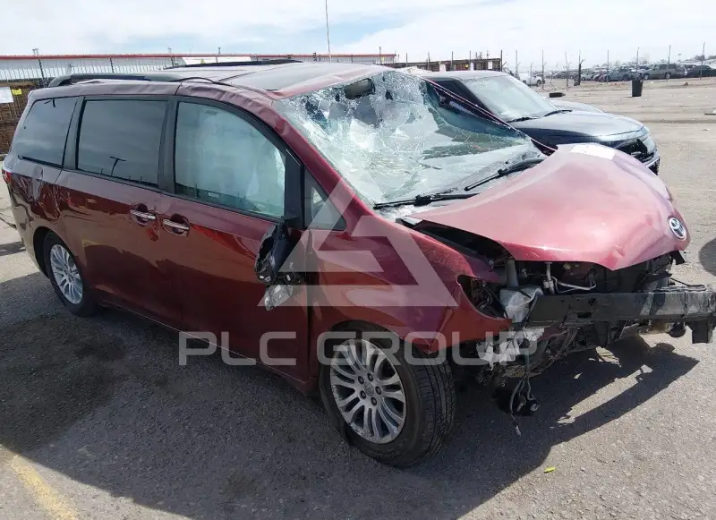 2017 Toyota SIENNA фото