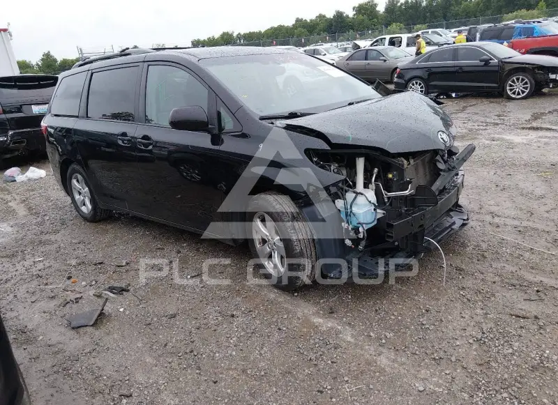 2017 Toyota SIENNA фото