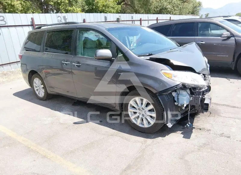 2017 Toyota SIENNA фото