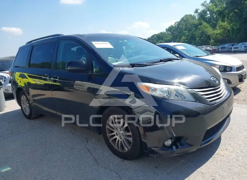2017 Toyota SIENNA фото