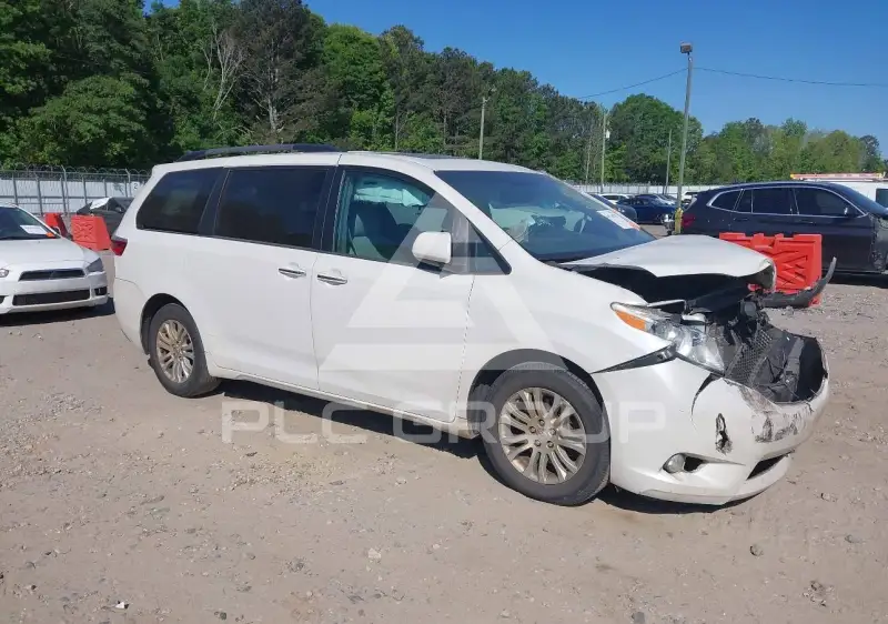 2017 Toyota SIENNA фото