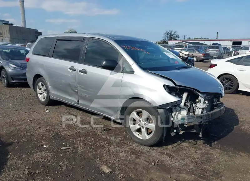 2017 Toyota SIENNA фото
