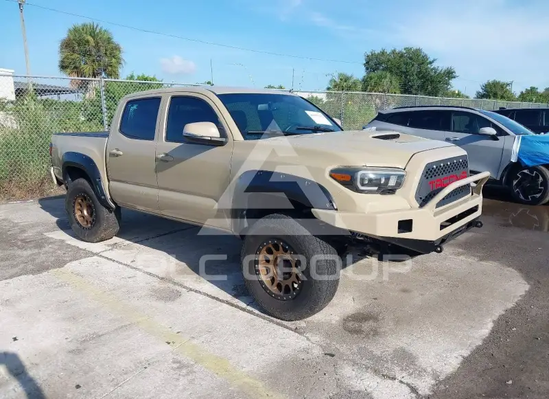 2017 Toyota TACOMA photo