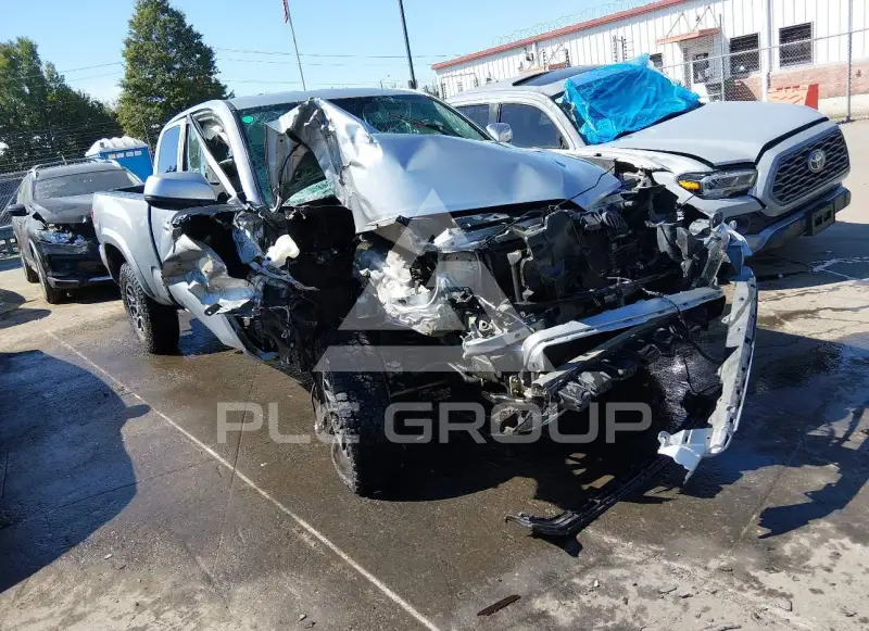 2017 Toyota TACOMA photo