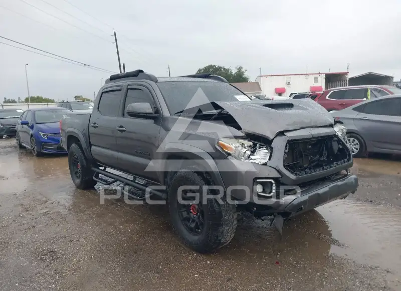 2017 Toyota TACOMA photo