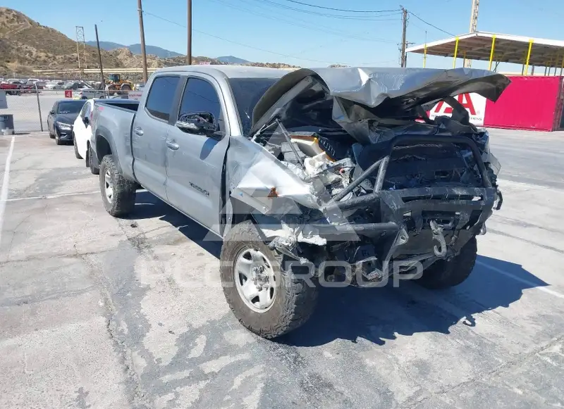 2017 Toyota TACOMA photo