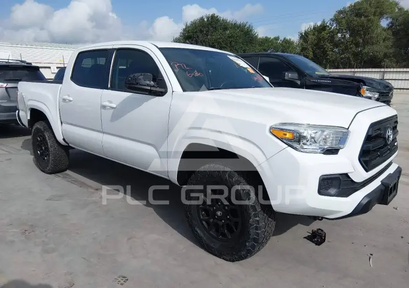 2017 Toyota TACOMA photo