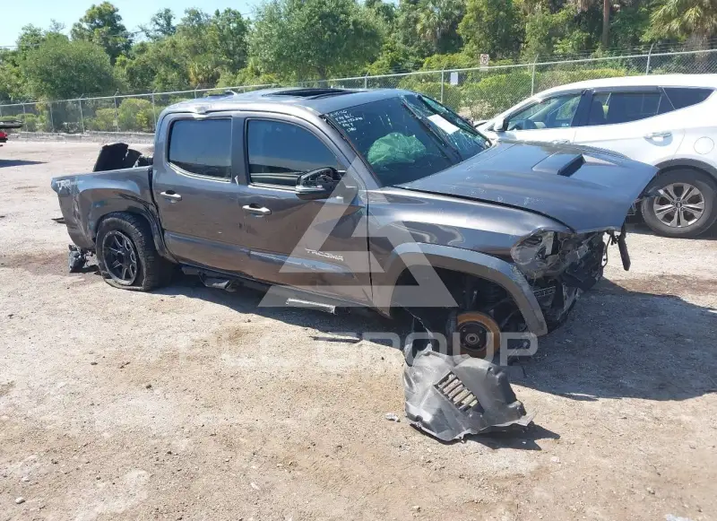 2017 Toyota TACOMA photo