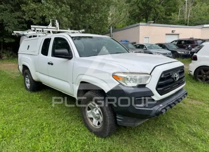 2017 Toyota TACOMA photo