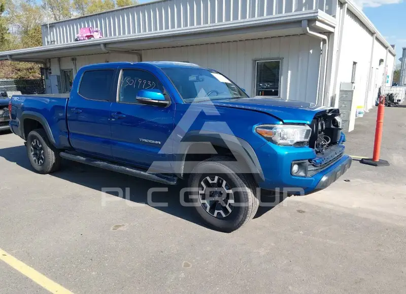 2017 Toyota TACOMA photo