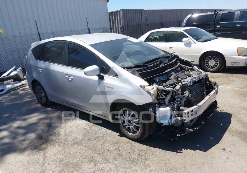 2017 Toyota PRIUS photo