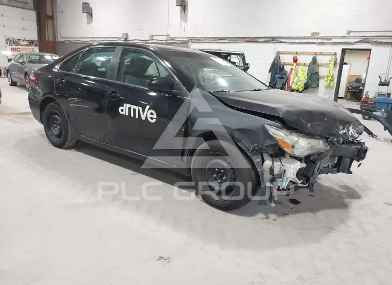2017 Toyota CAMRY фото