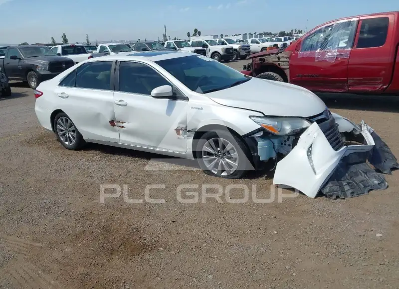 2017 Toyota CAMRY фото