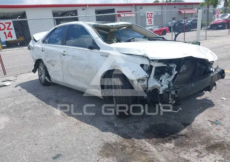 2017 Toyota CAMRY фото
