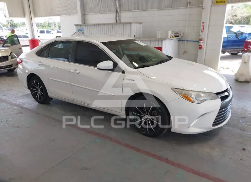 2017 Toyota CAMRY фото