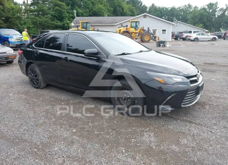 2017 Toyota CAMRY фото