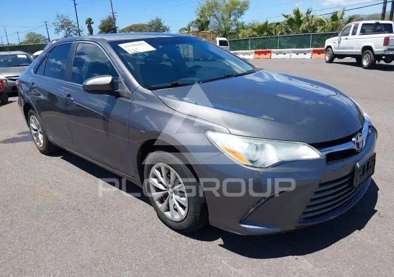 2017 Toyota CAMRY фото