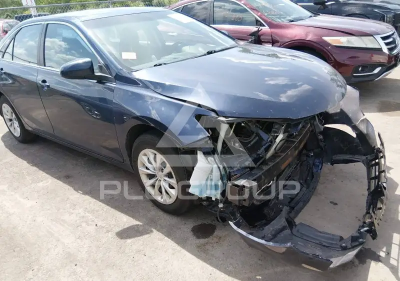 2017 Toyota CAMRY фото