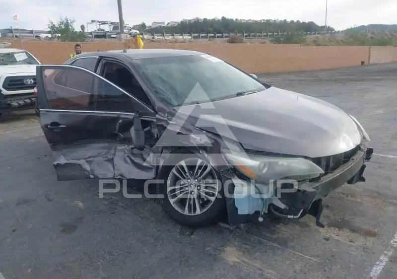 2017 Toyota CAMRY фото