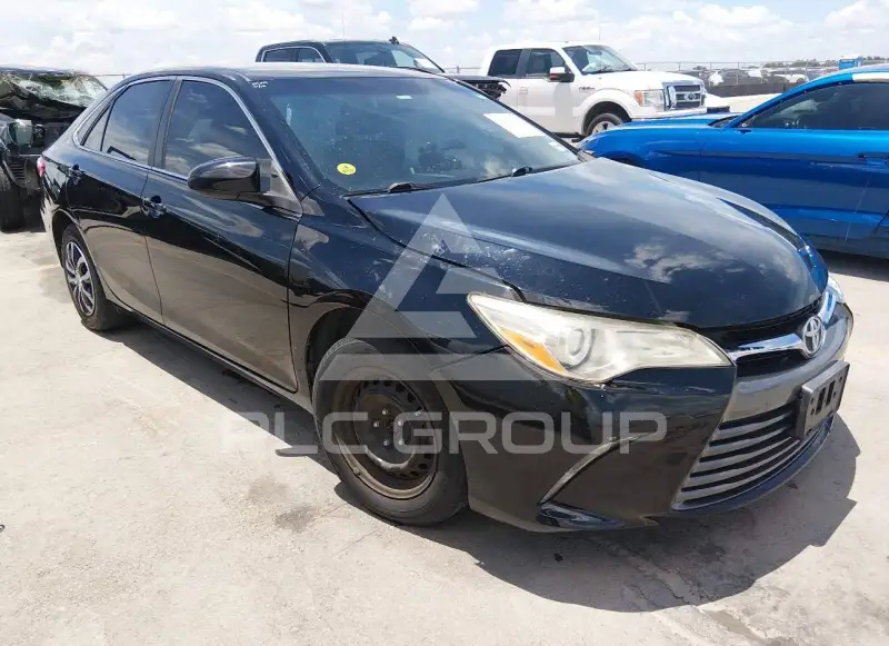2017 Toyota CAMRY фото