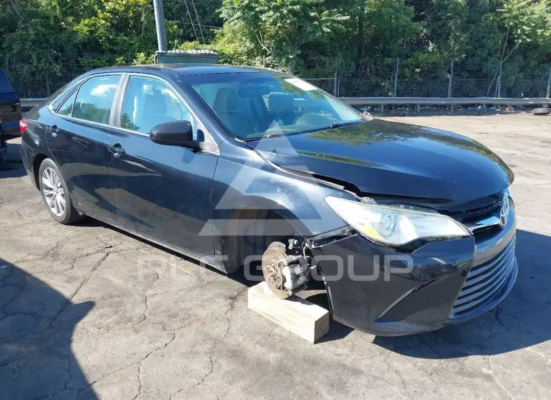 2017 Toyota CAMRY фото