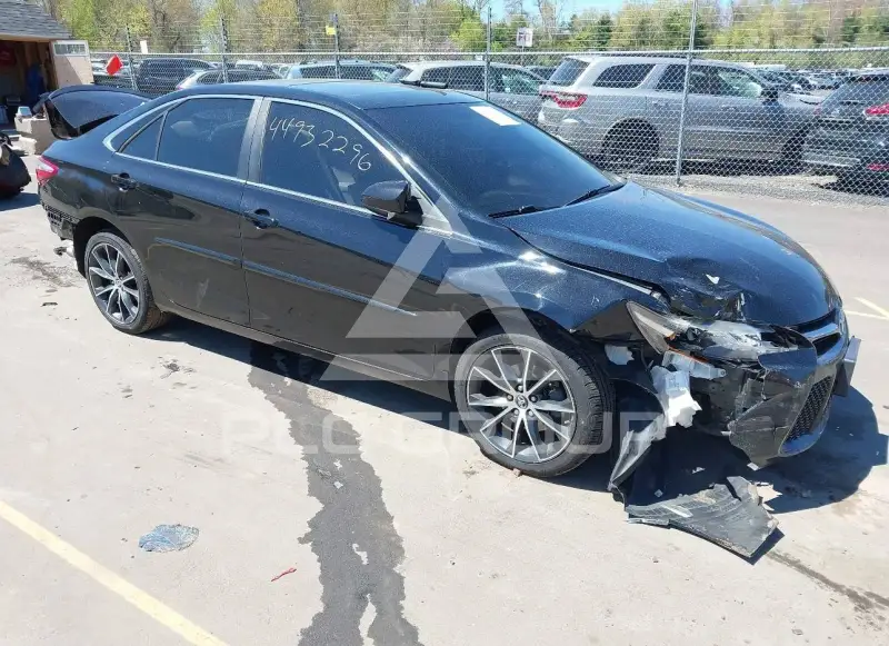 2017 Toyota CAMRY photo