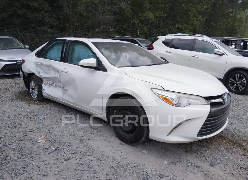 2017 Toyota CAMRY фото