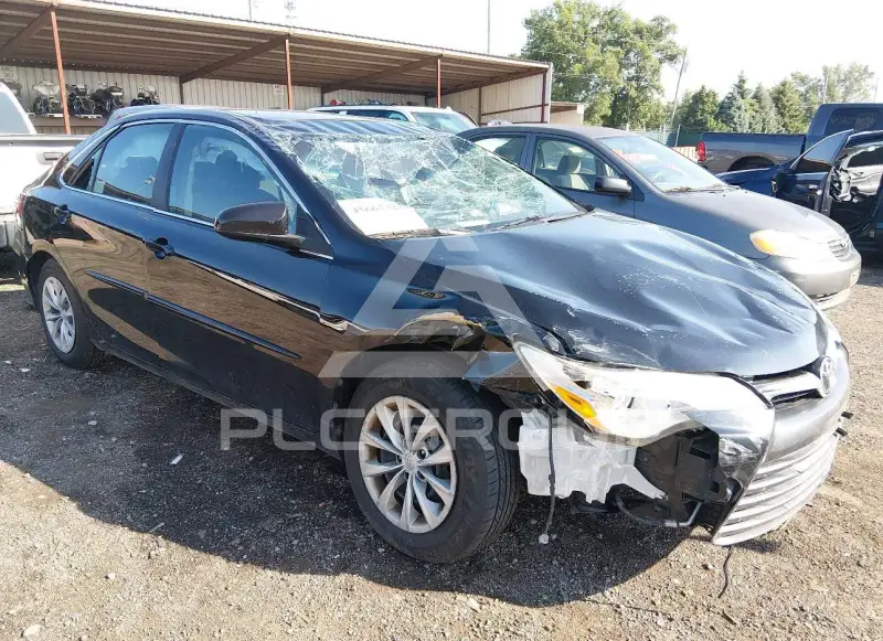 2017 Toyota CAMRY фото