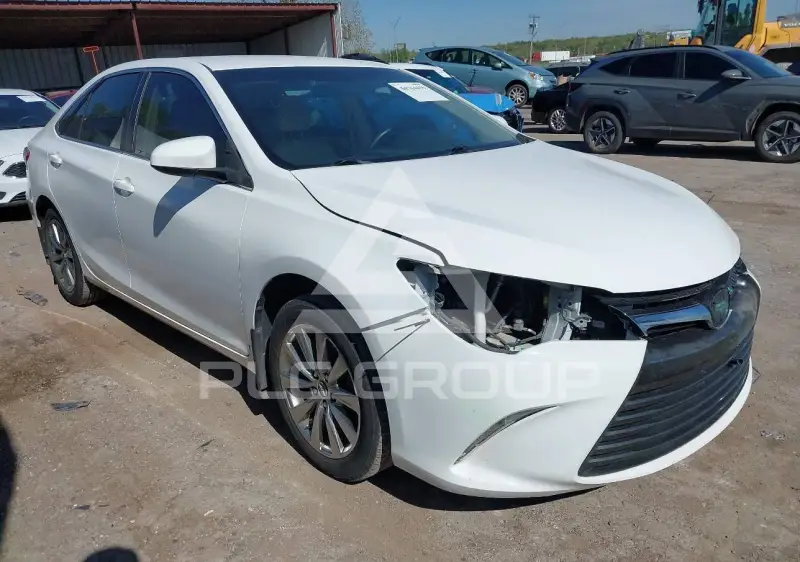 2017 Toyota CAMRY фото