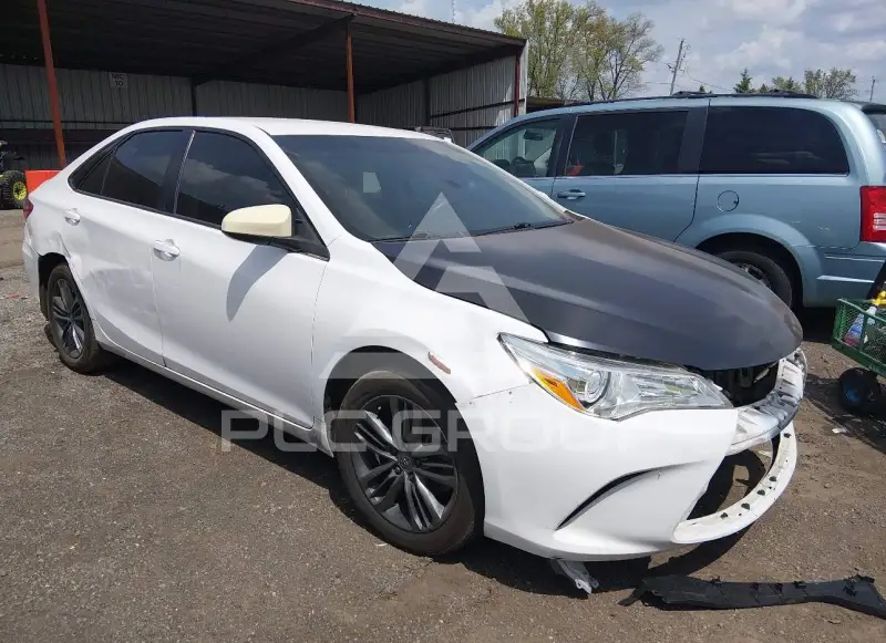 2017 Toyota CAMRY фото