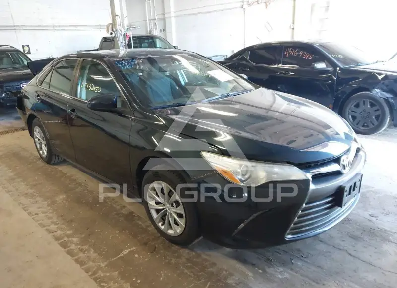 2017 Toyota CAMRY фото