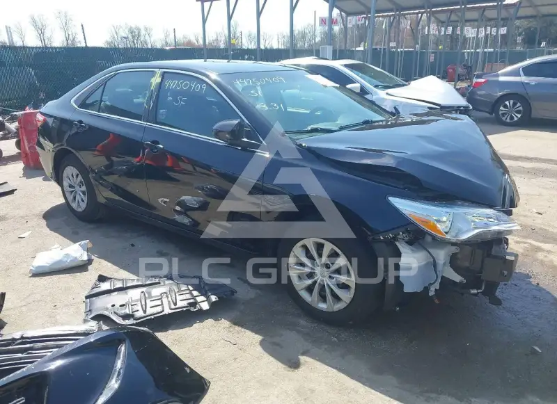 2017 Toyota CAMRY фото